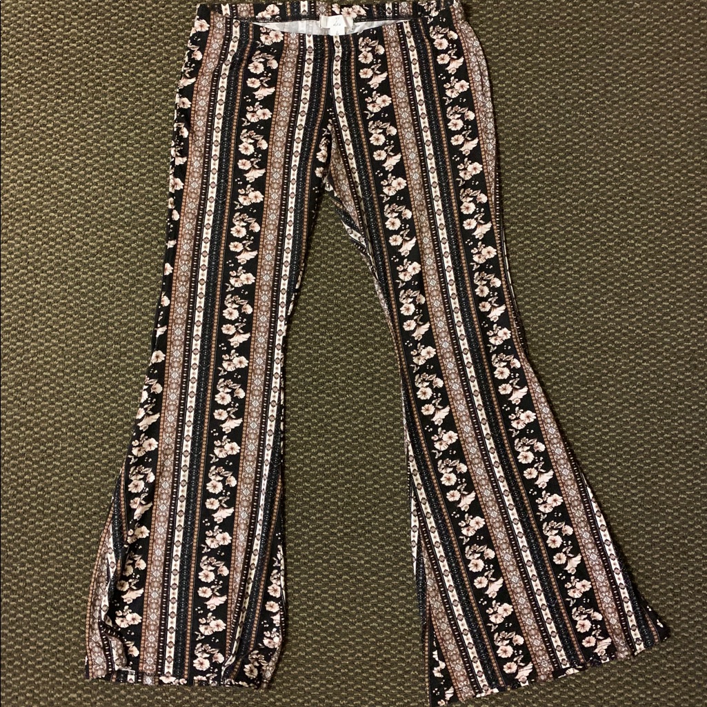 Flowy Bottom